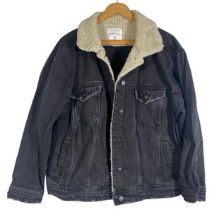 Celebrity Pink Jean Trucker Jacket Sherpa Black Small Cabincore Country Western